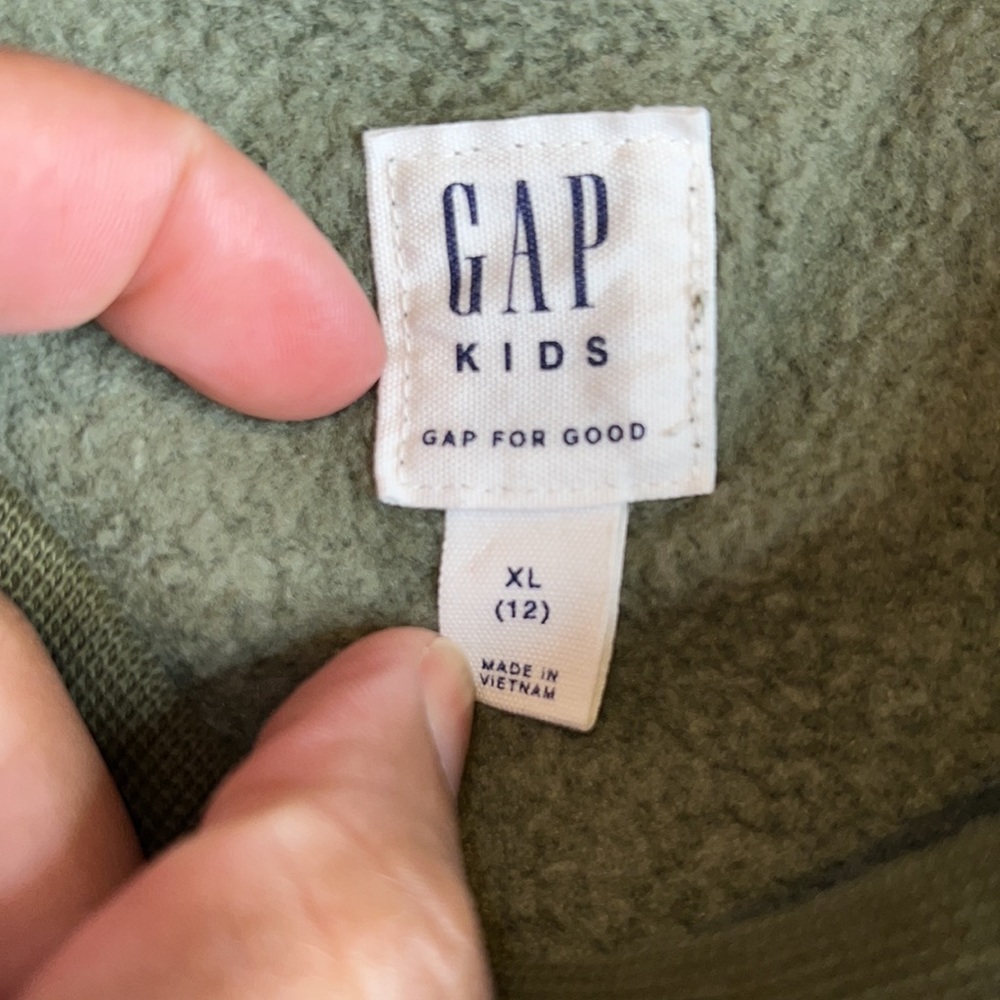 GAP Sweatshirt - Picture 4 of 4